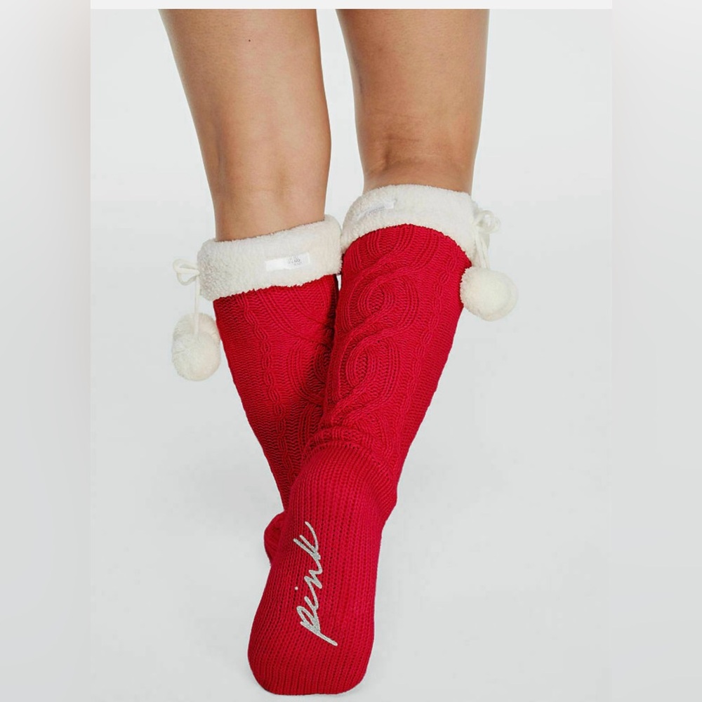 VS PINK SHERPA CABLE KNIT KNEE-HIGH POM-POM LINED SOCKS SLIPPERS - Picture 2 of 7